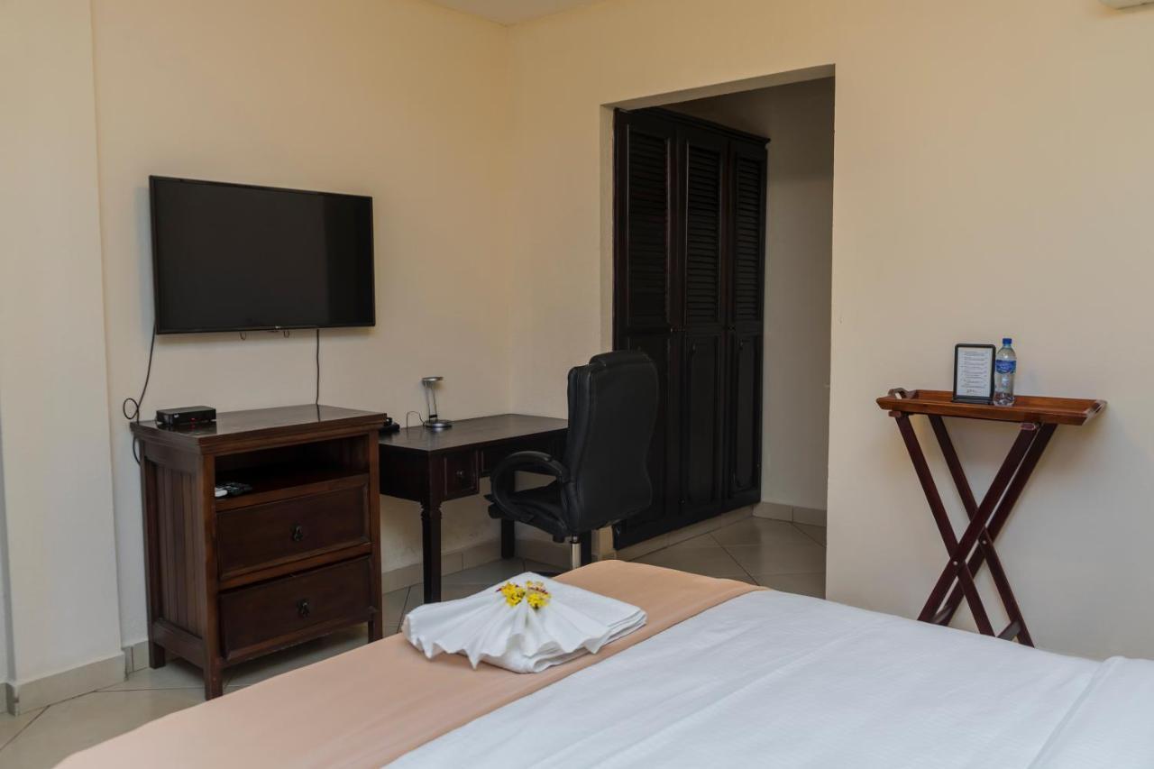 Farallones Hotel Chinandega Εξωτερικό φωτογραφία