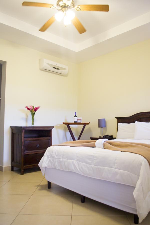 Farallones Hotel Chinandega Εξωτερικό φωτογραφία