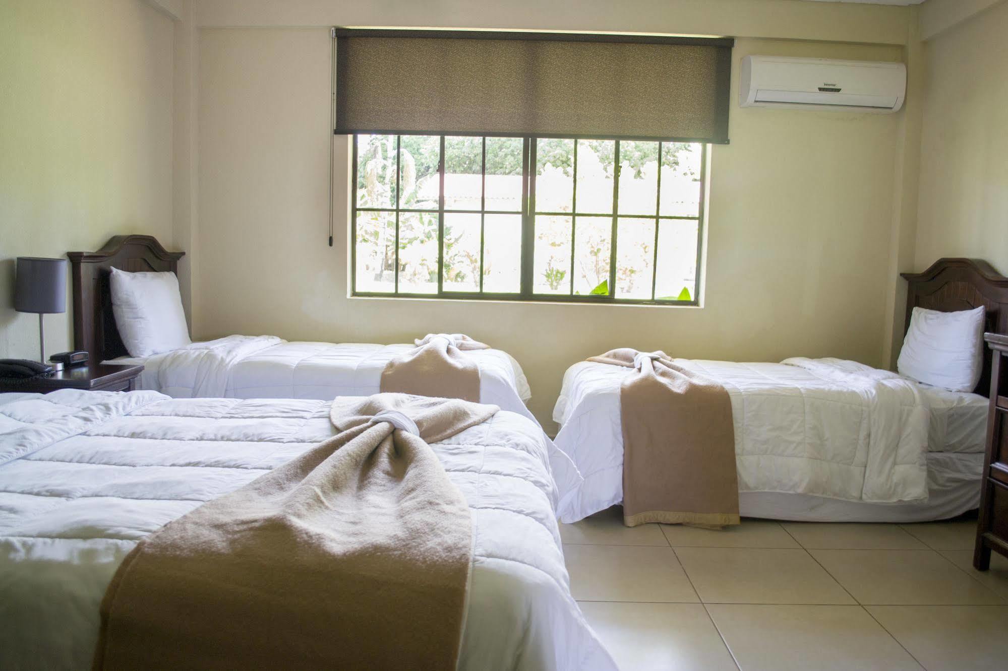 Farallones Hotel Chinandega Εξωτερικό φωτογραφία